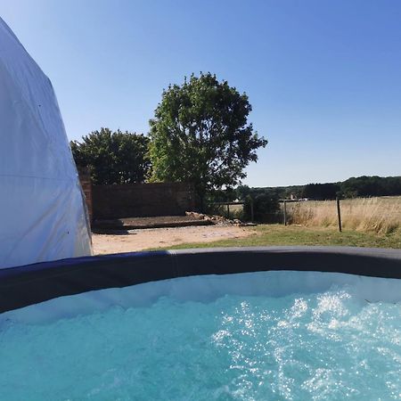 Apartmán Lincoln Star Dome, Hot Tub, Bbq Langworth Exteriér fotografie