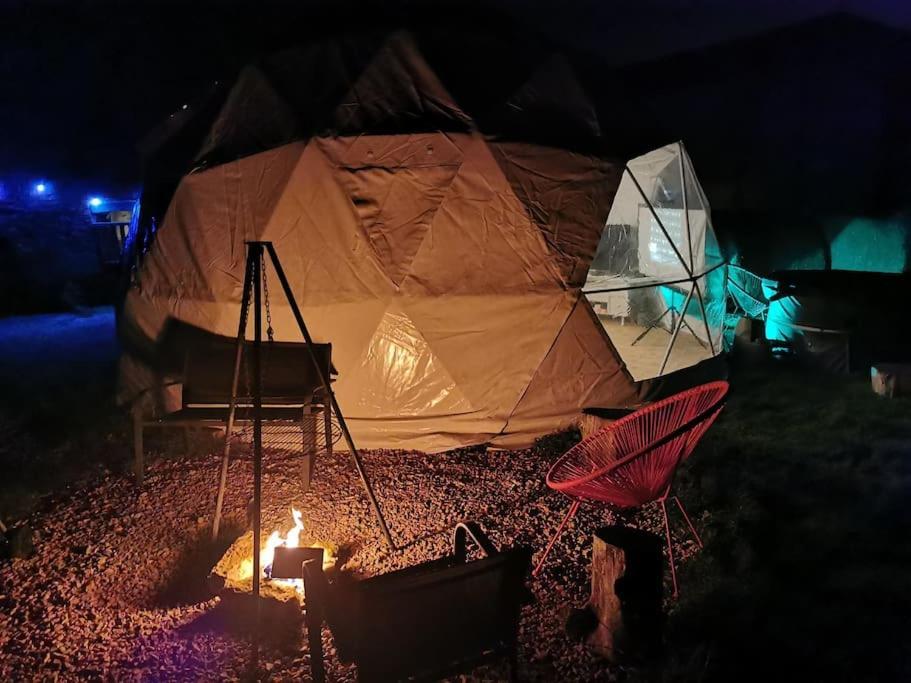 Apartmán Lincoln Star Dome, Hot Tub, Bbq Langworth Exteriér fotografie