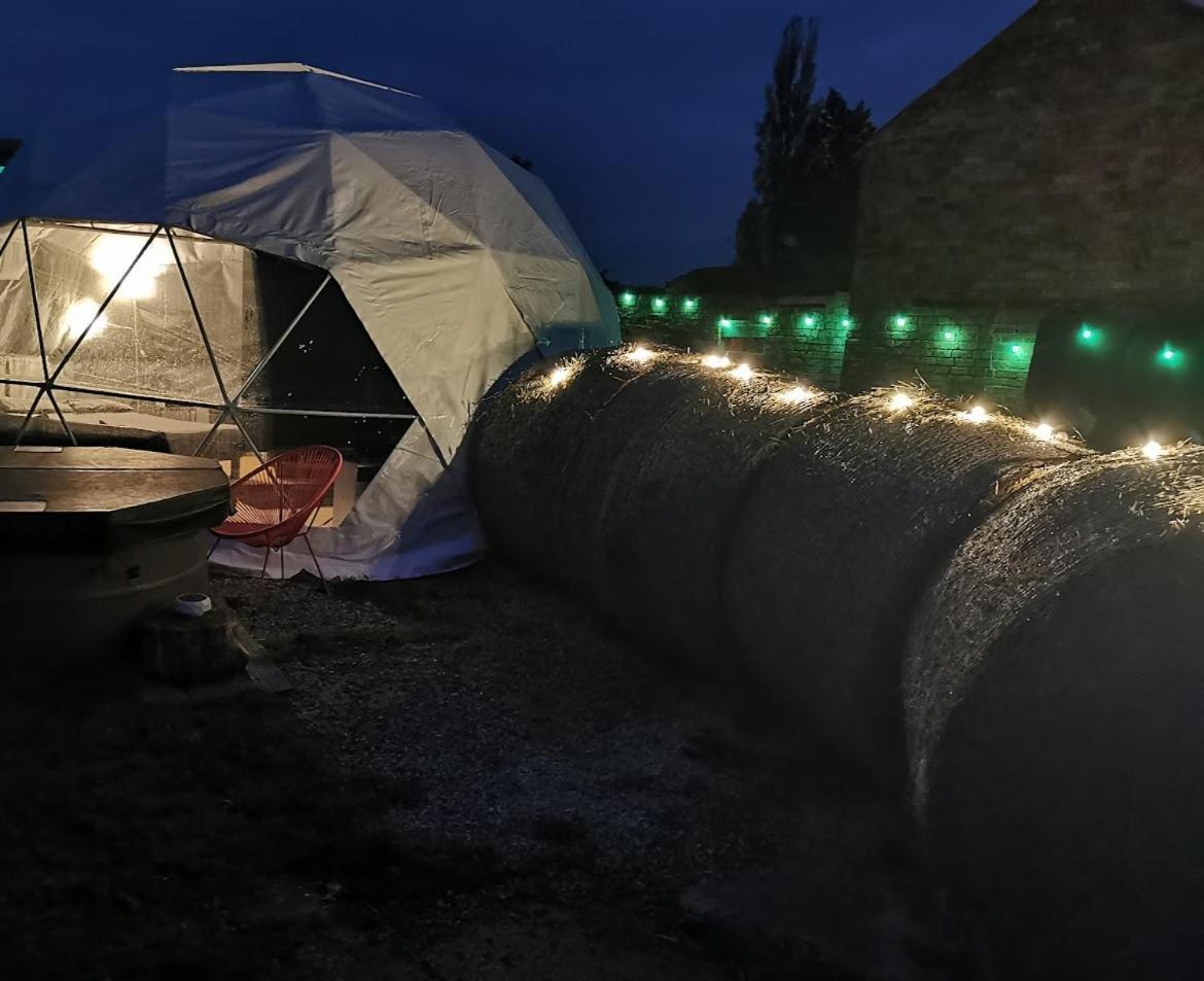 Apartmán Lincoln Star Dome, Hot Tub, Bbq Langworth Exteriér fotografie
